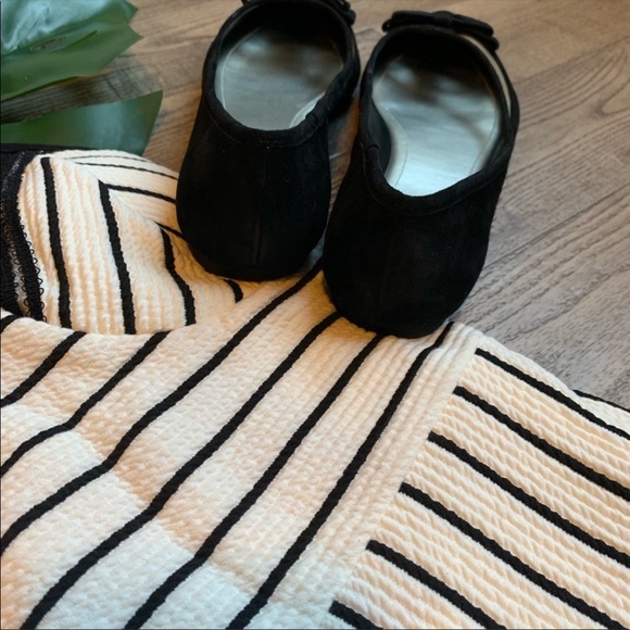 BCBG | Black Suede Bow Flat New In Box - Picture 4 of 8